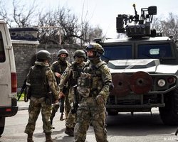 Російські війська намагаються оточити сили ЗСУ в районі Золотого, — Міноборони