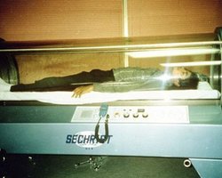 Майкла Джексона похоронят в стеклянном гробу