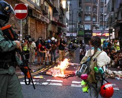 Закат Гонконга. Как Пекин начинает волну новой колонизации