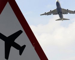 Рыбак пригрозил рассказать, сколько бюджет тратит на перелеты Яценюка