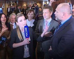 Народные депутаты Украины исполнили гимн в эфире росТВ