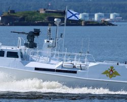 Сопровождал Путина. У острова Змеиный ВМС Украины потопили российский VIP-катер (фото)