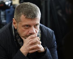 Мосийчук неожиданно снялся с выборов в пользу жураналиста Дубинского