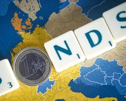 Еврооблигации Украины упали на фоне новостей об отмене национализации "ПриватБанка" и санкций РФ