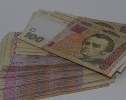 Эксперты обеспокоены угрозой девальвации гривны