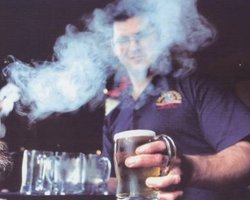 Украина попала в список стран с самыми прокуренными барами