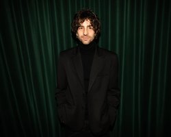 Авторские права касаются не только музыки: Дантес попал в скандал из-за пиратства