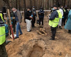 "Вызывают ужас": политики начали реагировать на массовое захоронение в Изюме