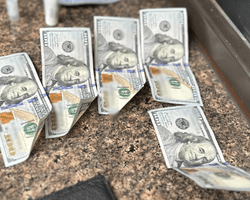 1000 долларов за снятие статуса "разыскиваемого": в Одессе задержали работника ТЦК