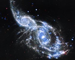 Новая фотография телескопа Уэбб показывает "сложную паутину хаоса" в космосе (фото)