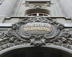 Совет кантонов Швейцарии одобрил передачу "замороженных" российских активов Украине