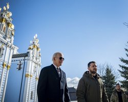 Байден – третий по счету, но первый за 15 лет. Кто из президентов США был в Украине