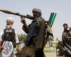 Талибан заявил о взятии под контроль ключевого погранпункта с Пакистаном (фото)