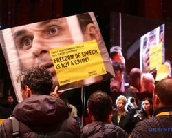 На кинофестивале Berlinale призвали освободить Олега Сенцова