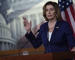 Истребители ВВС Тайваня начали эскортировать самолет с Пелоси, – СМИ