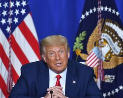 Трамп приказал военному командованию разработать план вторжения в Гренландию, — Daily Mail