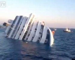 На потерпевшем крушение итальянском лайнере было 30 украинцев, - МИД