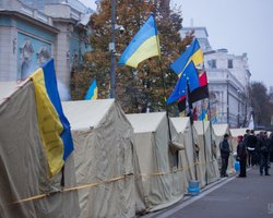 Митинг под ВР: водителям советуют объезжать центр Киева, полиция усилила меры безопасности