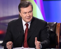 Янукович уверяет, что оппозицию не преследует