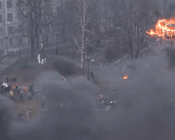 Военные могут воспользоваться оружием для самозащиты, - Минобороны