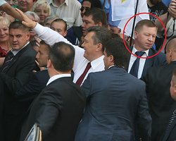 После новостей про Чепигу-Боширова экс-глава охраны Януковича снова просится на допрос в суд