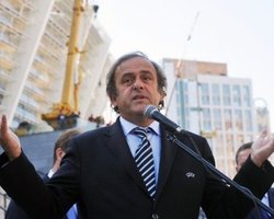 Платини раскритиковал владельцев гостиниц в Украине