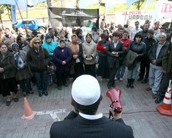 Попали в горячую точку. Куда дрейфует Крым при новой власти