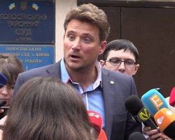 Влаштувався юристом до росіян: адвокату Медведчука і Шарія повідомлено про підозру (фото)