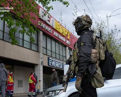 6 людей загинуло, 14 — поранені: хронологія теракту в Києві, що відомо про стрільця (відео)