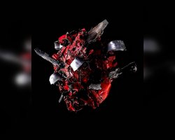 Пробите та пошматоване: скульптор з Одеси створив символ України на 1000 день війни