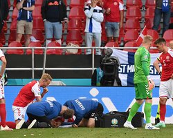 У Еріксена на полі зупинилося серце: лікар команди розкрив деталі інциденту