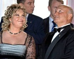 Жене Лужкова грозит уголовное разбирательство, - СМИ