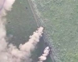 Штурм провалился: ВСУ уничтожили сразу три танка-"сарая" на Харьковщине (видео)