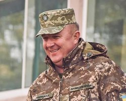 По предложению Сырского: Зеленский уволил руководителя Генштаба Шапталу (видео)