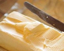 Беларусь готова обеспечить Украину маслом и молоком