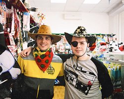 Они ушли в интернет. Четыре способа заработать на переходе в онлайн