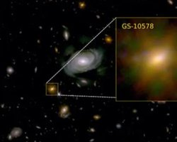 Смерть от тысячи порезов: астрономы выяснили, как черная дыра убила галактику Пабло (фото)