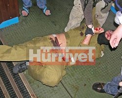 Появились фото избитых израильских солдат на турецком судне