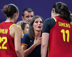 Королевские селфи: кто из топ-аристократии поддержал спортсменов на Олимпиаде 2024 в Париже (фото)