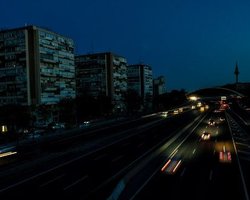 "12 на 12 — оптимальний варіант": експерт розповів, скільки триватимуть відключення світла