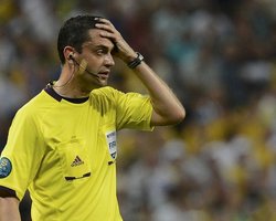 Украинская клиника коррекции зрения запустила вирусную рекламу о слепом судье