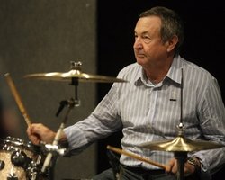 Барабанщик Pink Floyd планирует воссоединить группу