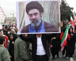 Моджтаба Хаменеї дуже "хворий" і не може керувати Іраном, — ЗМІ