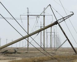 Подорвали опоры ЛЭП: оккупанты оставили Херсон без энергоснабжения и воды