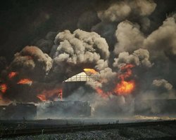 ГСЧС: 6 цистерн выгорают на нефтебазе БРСМ, паниковать не стоит