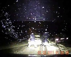 В Киеве гаишники избили водителя (видео)