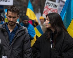 Некоторые живут в палатках, приедет еще 90 000: проблем с украинцами в Канаде будет больше, — СМИ