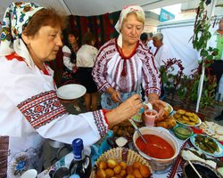 А борщ — без сметаны. Почему дорожают молочные продукты и поможет ли теплая весна