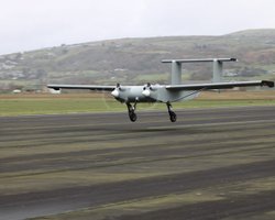 Україна отримала першу партію важких дронів Windracers: кадри польоту біля ЛБЗ (відео)