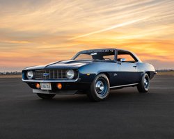 Потужний раритет: старий 57-річний Chevrolet пішов із молотка за $1,4 мільйона (фото)